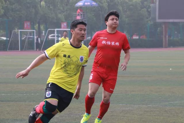 媒体人评清华男篮丢冠：航母又开翻了 天赋和斗志缺一不可